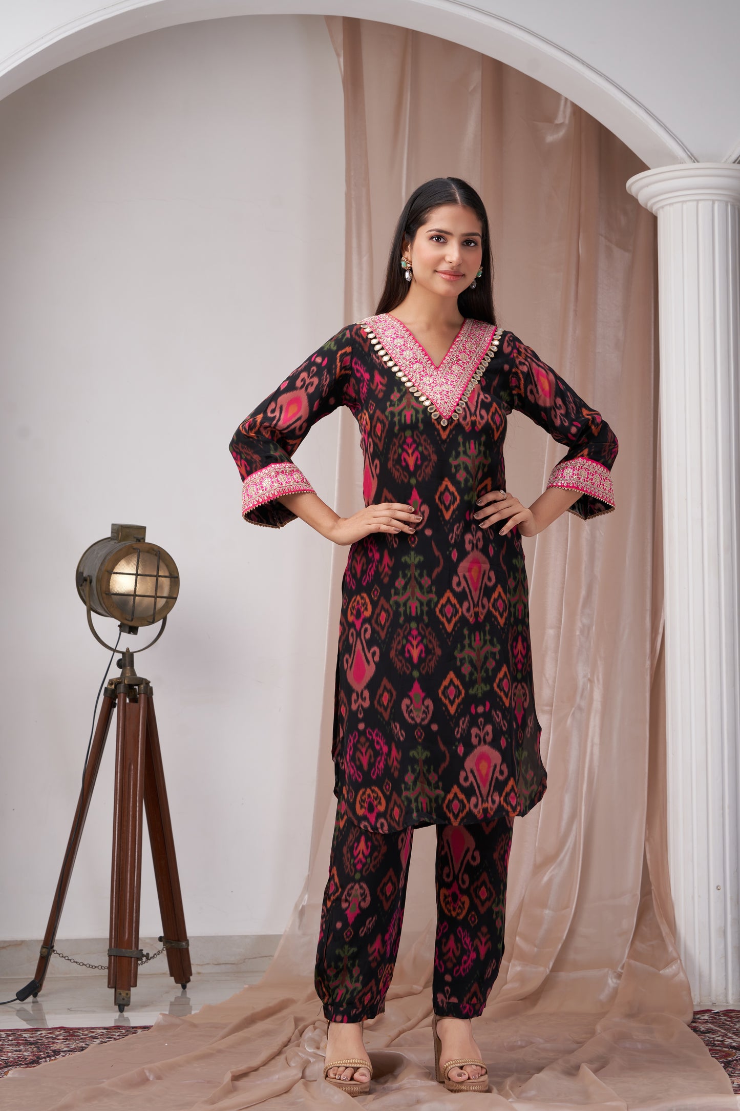 Ikkat Print Kurta Set