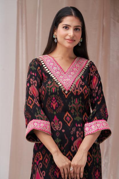 Ikkat Print Kurta Set